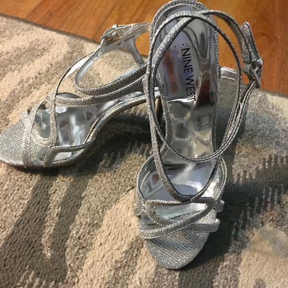 Nine West glitter heels 👠 - Picture 4 of 7